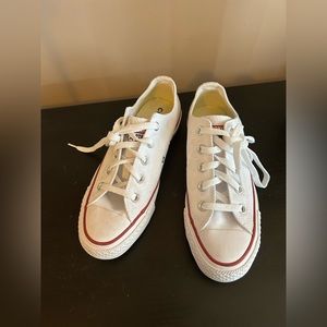 Converse Chuck Taylor All Star, size 6, never worn, white